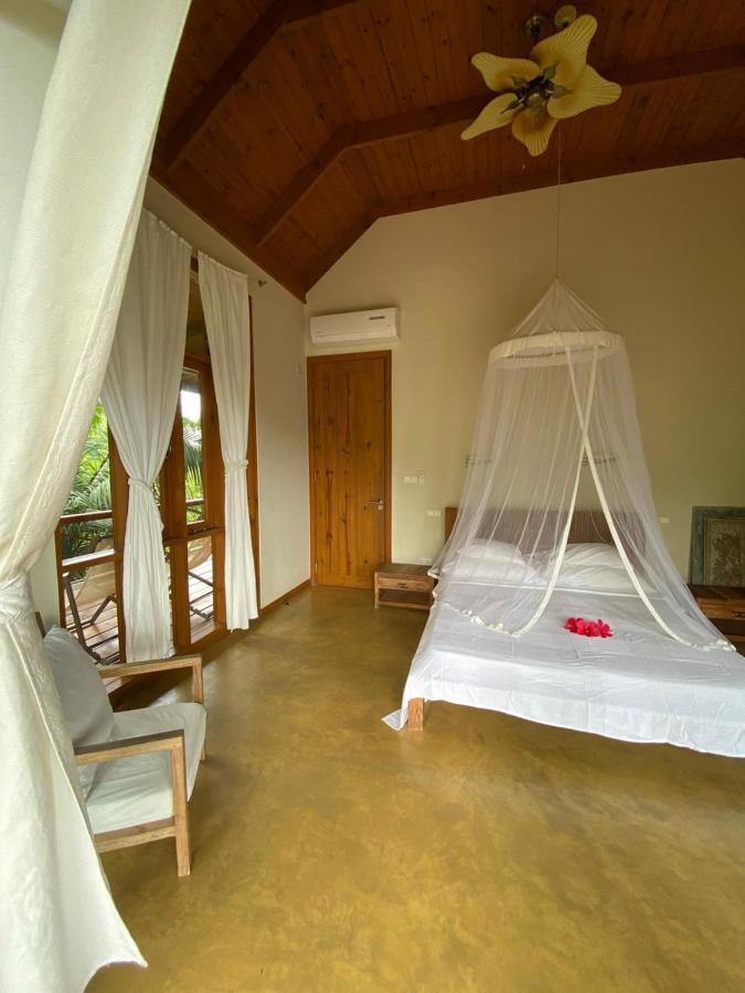 Waterfall Accomodation Port Glaud Ngoại thất bức ảnh