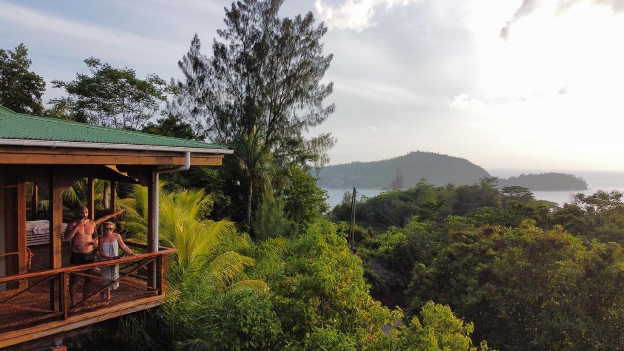 Waterfall Accomodation Port Glaud Ngoại thất bức ảnh