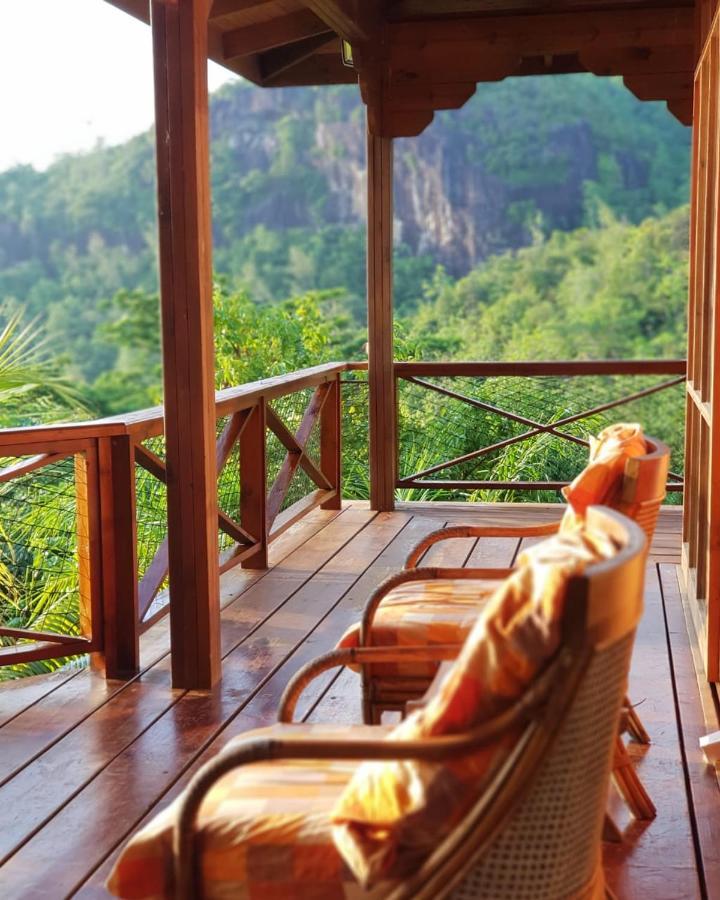 Waterfall Accomodation Port Glaud Ngoại thất bức ảnh