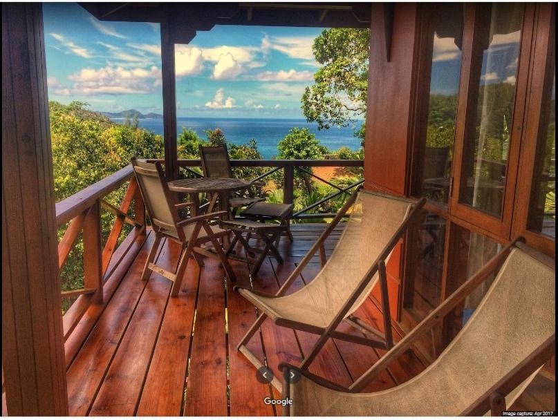 Waterfall Accomodation Port Glaud Ngoại thất bức ảnh